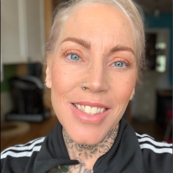 Meet your Posher, Eriça - Picture 2 of 2